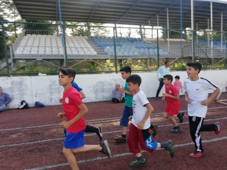 Geleceğin Sporcuları Yaz Spor Okullarında Yetiştiriliyor