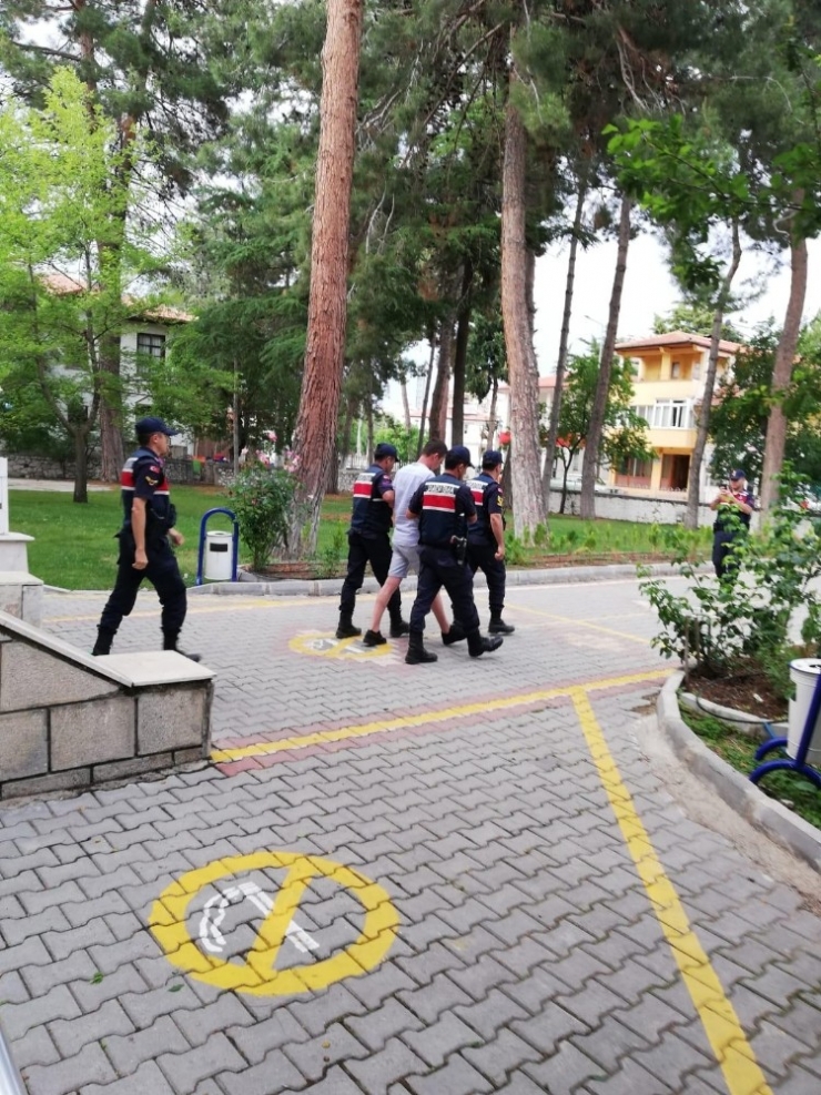 Köyde Yaşayan 4 Kişiyi 142 Bin Tl Dolandırdı