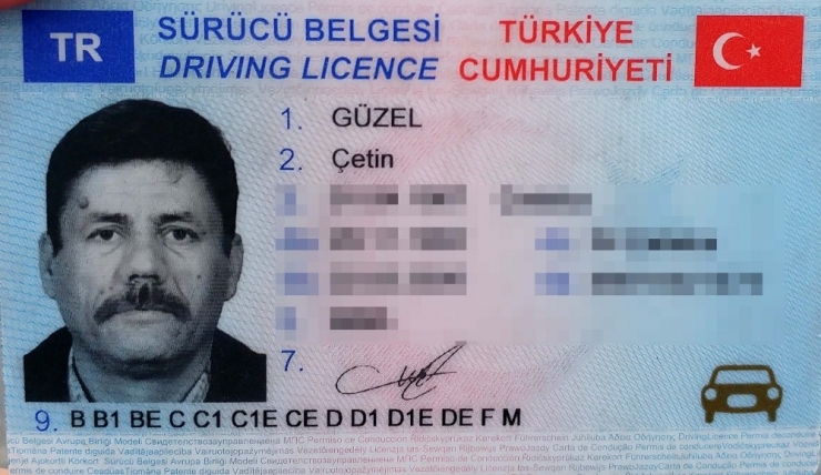 Çatalca’da Hatalı Sollama Yapan Çekici Tırla Kafa Kafaya Çarpıştı