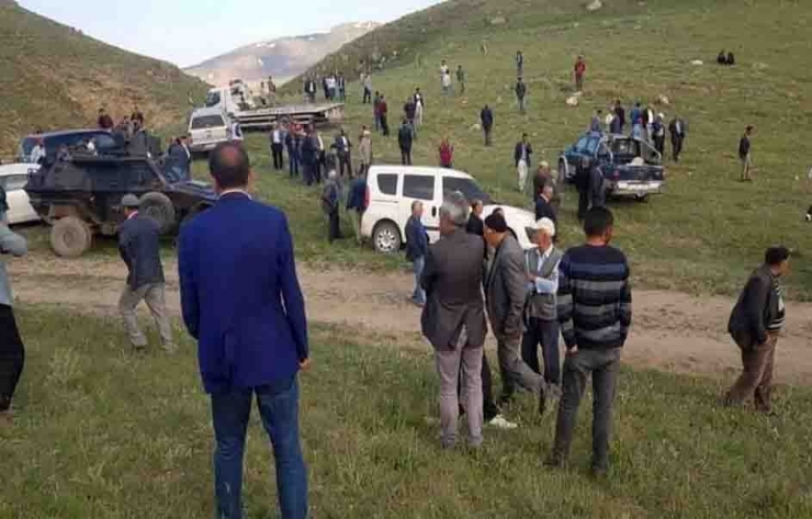 Öldürülen Ak Parti Meclis Üyesi Ve Yeğeni Toprağa Verildi