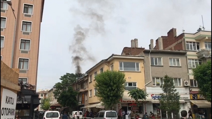 Eskişehir’de Baca Yangını Panik Oluşturdu