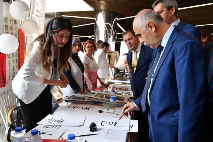 Mesleki Eğitim Öğrencileri Örnek Projelerini Sergiliyor