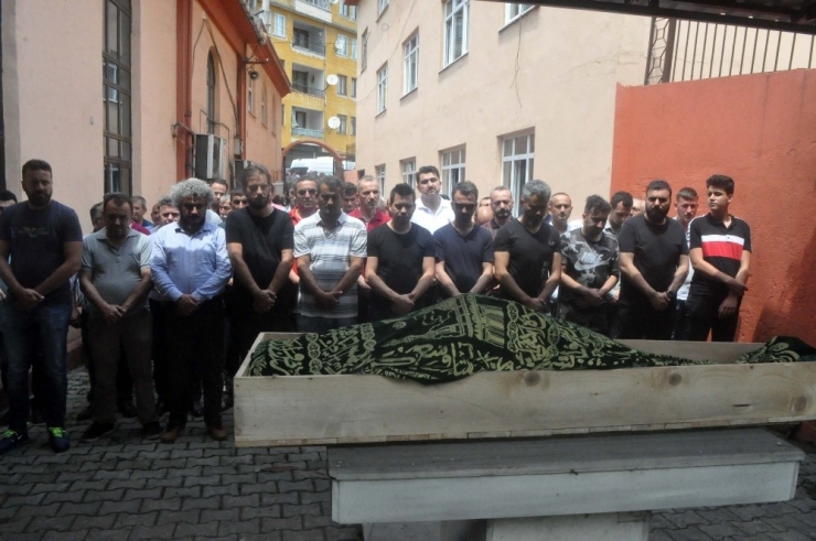 Hentbol Camiası Yasta