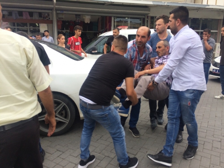 Turgutlu’da Motosiklet İle Otomobil Çarpıştı: 1 Yaralı