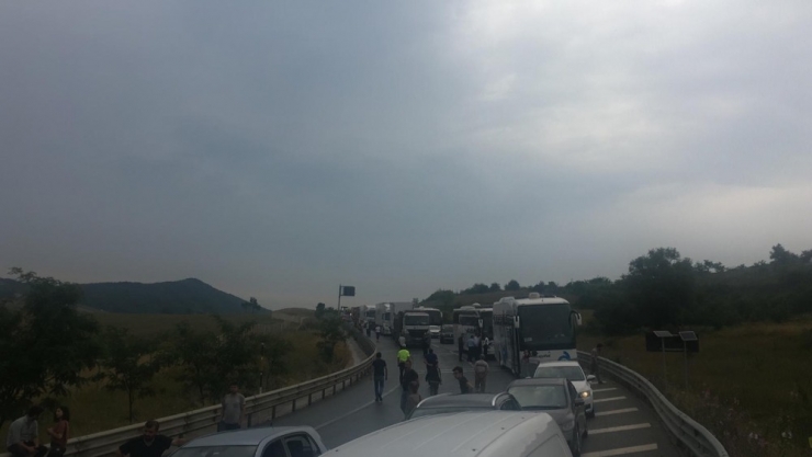 Ölüm Virajında Yine Kaza