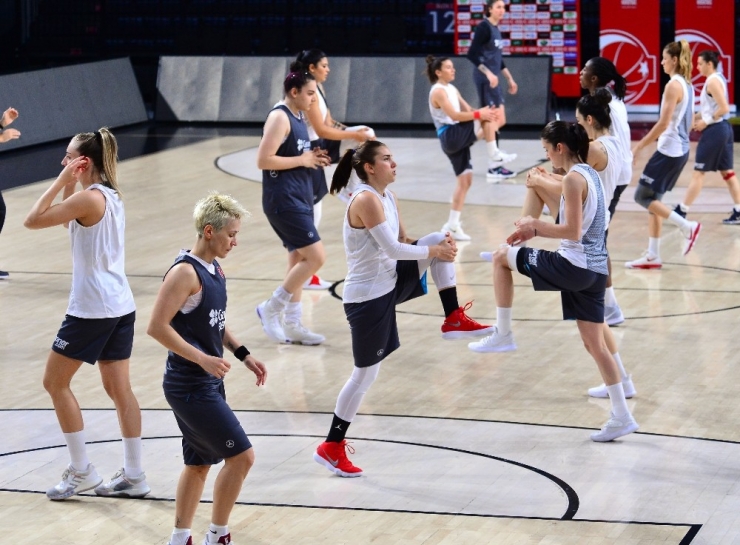A Milli Kadın Basketbol Takımı Hazırlıklarına Devam Etti