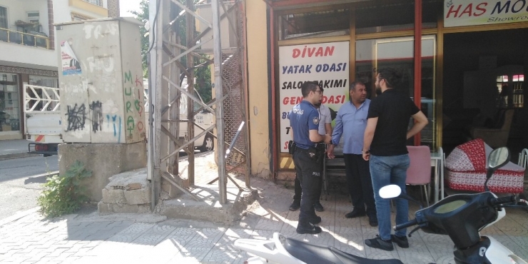 Mahallede "Elektrik Kaçağı" Paniği