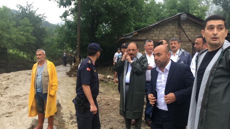 Bartın’da Sel Felaketi: 2 Kişi Kayıp