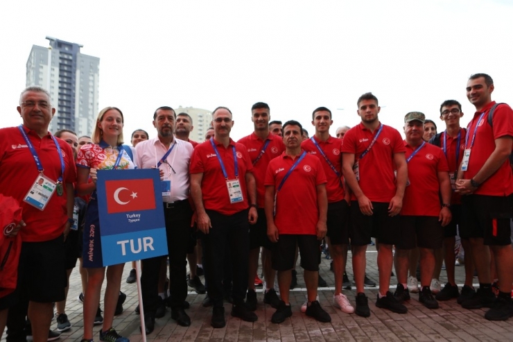 Avrupa Oyunların’da Takım Bayrak Töreni Düzenlendi