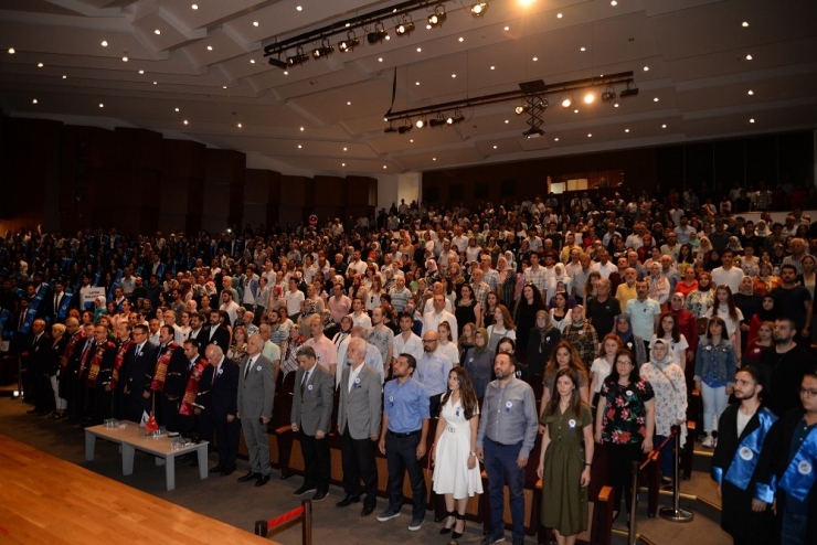 Teknik Bilimler Öğrencileri Diplomalarını Aldı