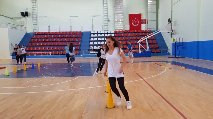 Develi’de Hayaliyle Yaşıyorum Hedefime Koşuyorum Projesi