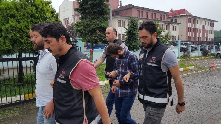 Düzce Merkezli İki İlde Fetö Operasyonu