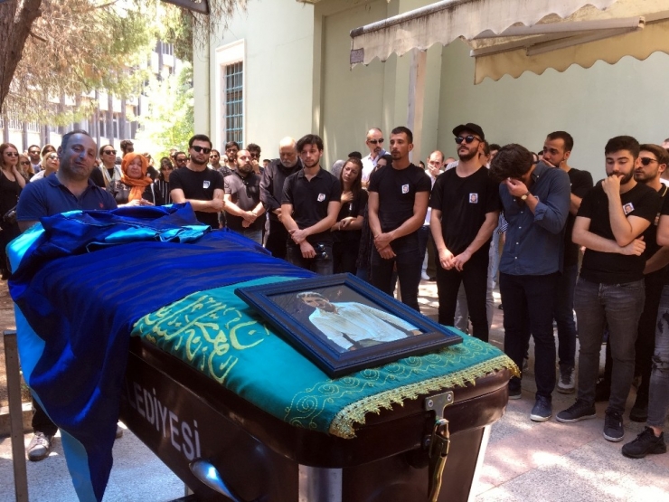 Mezuniyetine Bir Gün Kala Akıma Kapılarak Ölen Gence Acı Veda