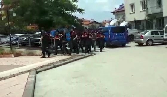 Taşköprü’de Gerçekleştirilen Fuhuş Operasyonunda 14 Kişi Tutuklandı