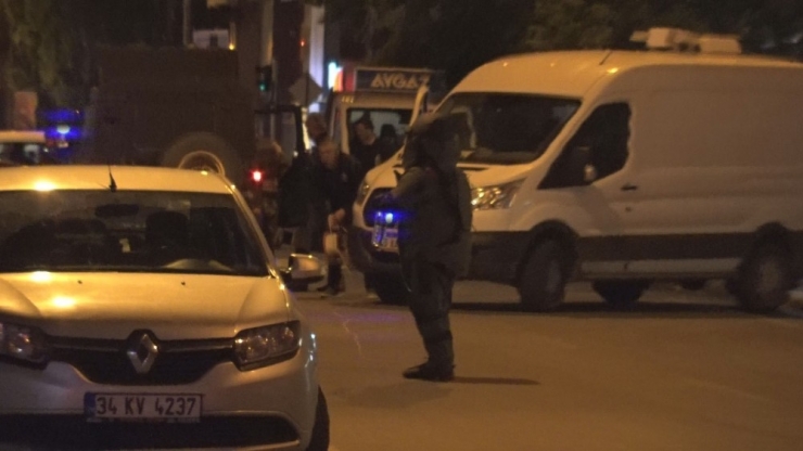 Kars’ta Otobüs Durağına Bırakılan Şüpheli Çanta Fünye İle Patlatıldı