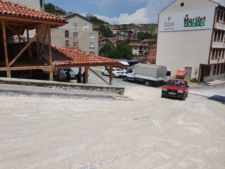 Kastamonu’da Kefeli Yokuşu Geçit Vermiyor
