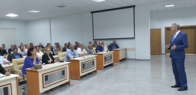 Muhtarlara Hizmet İçi Eğitim Verildi
