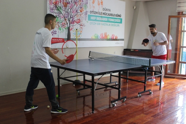 Otizmli Çocuklar Sporla Hayata Tutunuyor