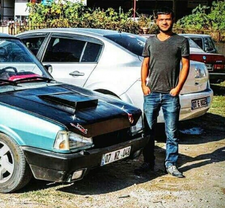 Elektrik Akımı İki Arkadaşı Ayırdı