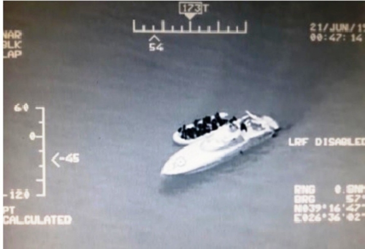 Ayvalık’ta 41 Kaçak Göçmen Yakalandı