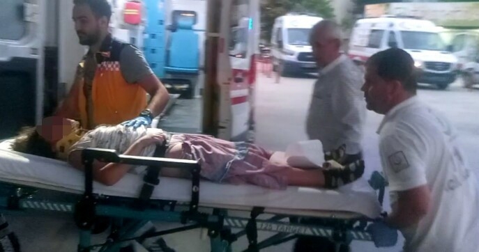 Dedesini Ziyarete Giden Çocuk Balkondan Düşerek Yaralandı