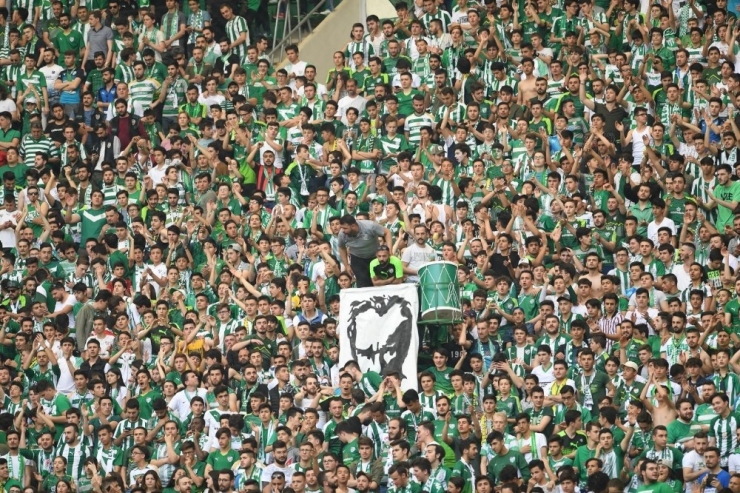 Bursaspor Kongre Üyelerine Tribün Liderinden Tepki