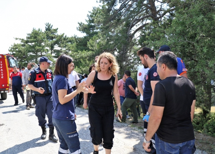 Öğretmen Ve Çocuklarını Taşıyan Midibüs Devrildi: 17 Yaralı