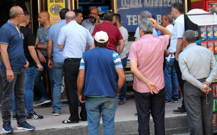 Silahla Oynarken Kendini Vuran Çocuk, Hayatını Kaybetti