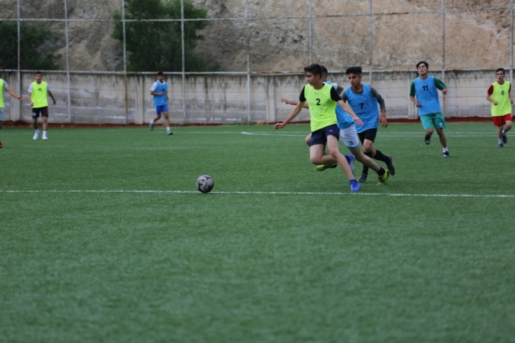 Evkur Yeni Malatyaspor Altyapı Seçmelerine Yoğun Katılım