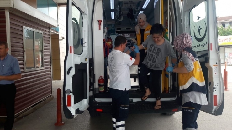 Şarjlı Bisilket Otomobille Çarpıştı: 3 Yaralı