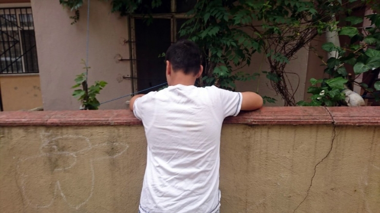 Kartal’da Engelli Çocuğa Taciz Eden Şahıs Kamerada