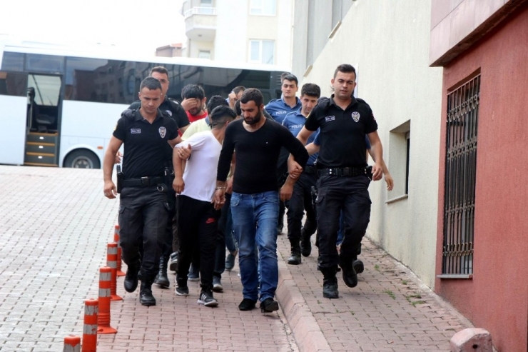 Uyuşturucu Satarken Değil, Gazetecileri Görünce Utandı