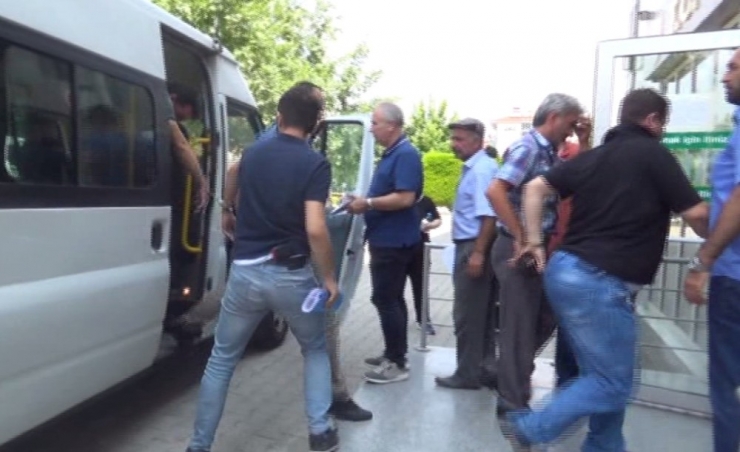 İnternet Üzerinden 400 Bin Tl Dolandırıcılık Yapan 7 Kişi Tutuklandı