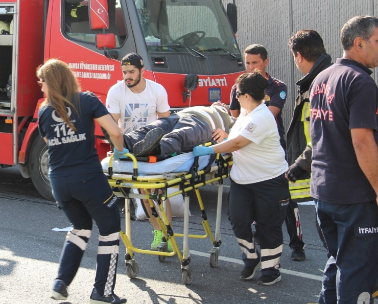 Turgutlu’da Trafik Kazası: 5 Yaralı