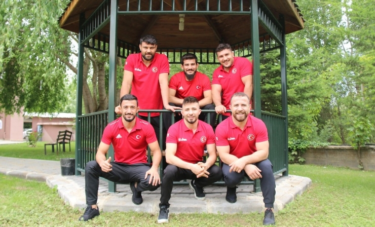 Serbest Güreş Milli Takımı, Avrupa Oyunları’na Hazır