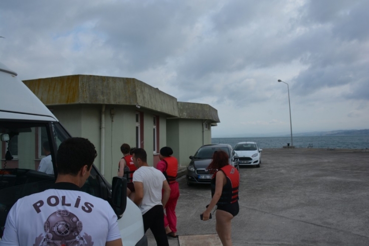 Karadeniz’de Mahsur Kalan 4 Üniversite Öğrencisi Kurtarıldı