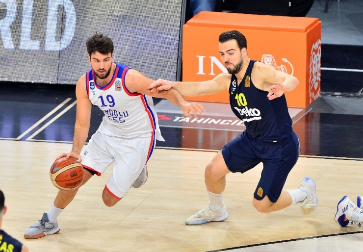 Şampiyon Anadolu Efes