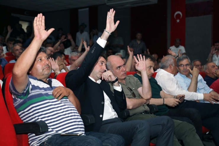 Bandırmaspor’da Göksel Karlahan Güven Tazeledi