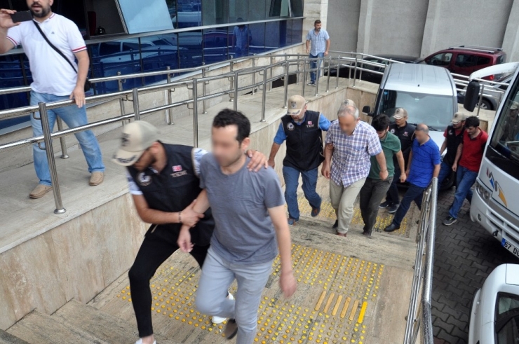 Fetö’dan Gözaltına Alınan Öğretmen, Polis Ve Doktorlar Adliyeye Sevk Edildi