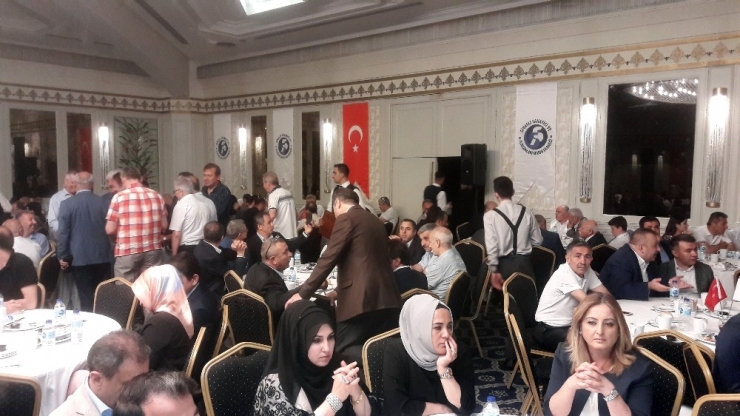 Binali Yıldırım Sivaslı İş İnsanlarıyla Bir Araya Geldi