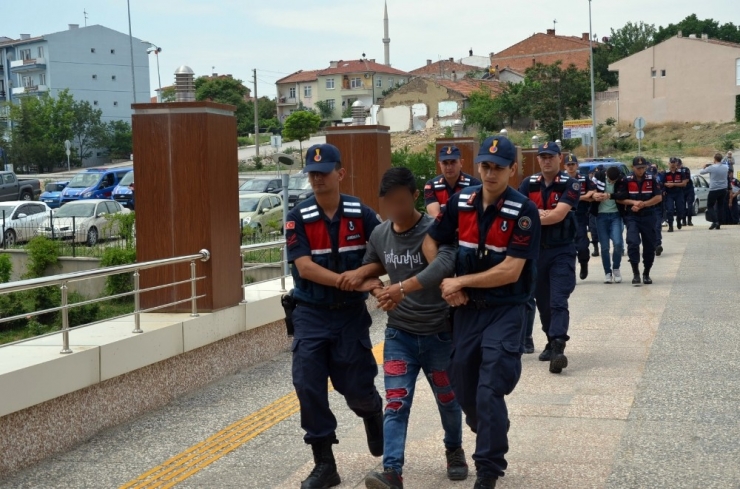 Polatlı’da 8 Kişilik Hayvan Hırsızlık Çetesi Çökertildi