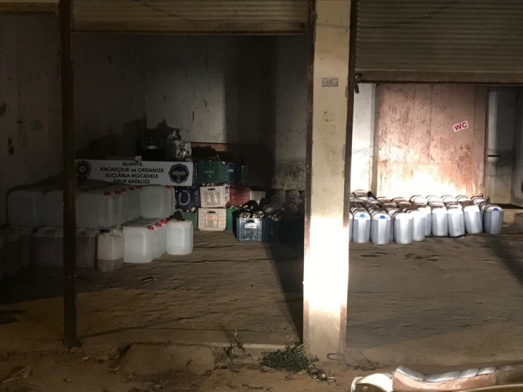 Alanya’da 6 Bin 570 Litre Kaçak Ve Sahte İçki Ele Geçirildi