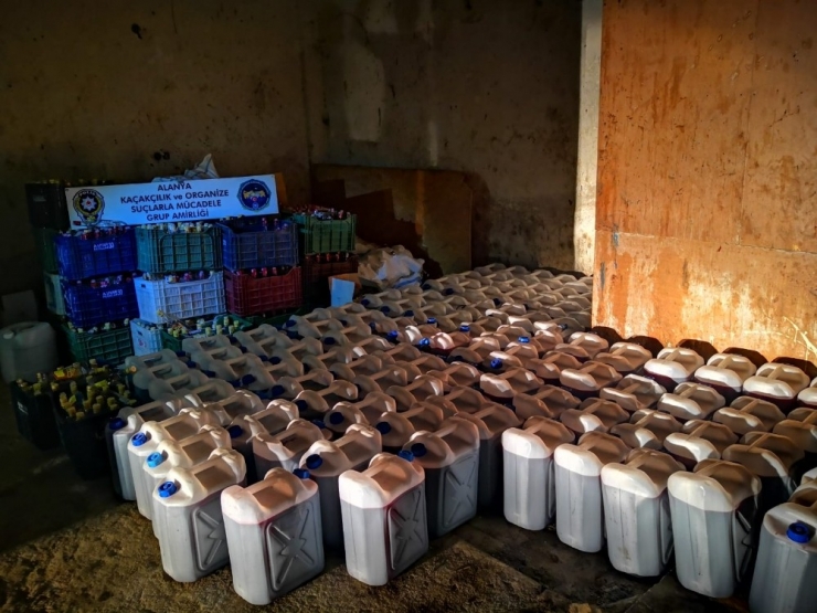 Alanya’da 6 Bin 570 Litre Kaçak Ve Sahte İçki Ele Geçirildi