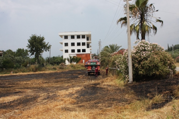 Saman Balya Makinesi Tarlada Yangın Çıkardı