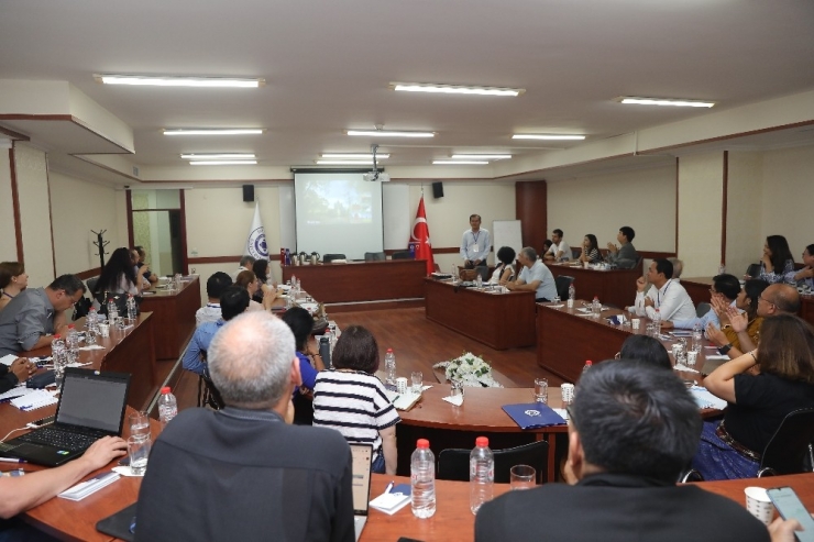 Avrupa Ve Asyalı “Arkadaşlar” Bir Araya Geldi