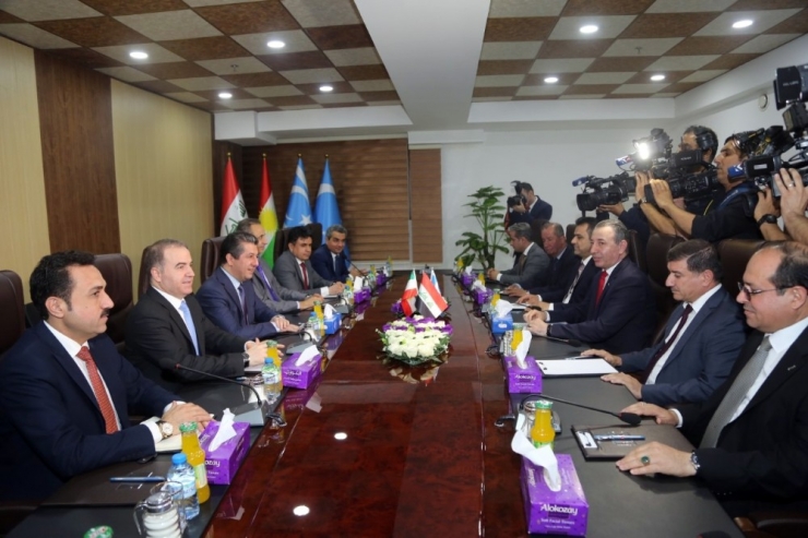 Barzani, Türkmen Temsilcileriyle Bir Araya Geldi