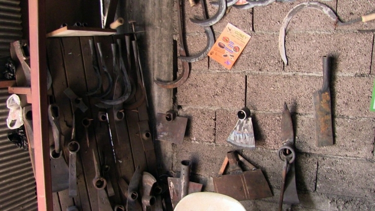 Samandağ’ın Son Demirci Ustası Yıllara Meydan Okuyor