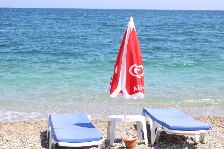 Seçim İçin Şezlonglar Boşaldı İç Hatar Dolup Taştı