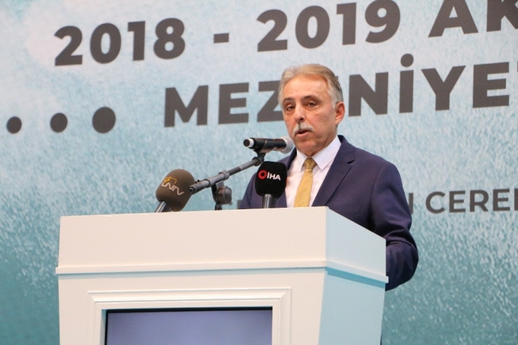 Kto Karatay Üniversitesinde Mezuniyet Coşkusu