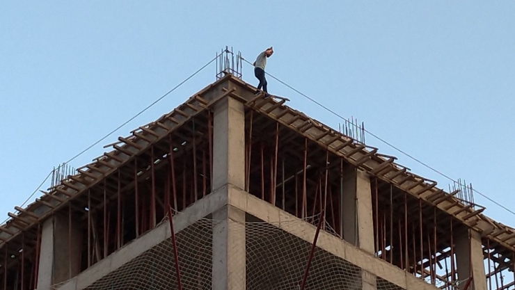 Borçlarından Dolayı Bunalıma Giren Şahıs İntihar Girişiminde Bulundu